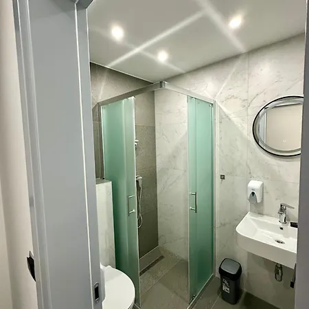 Prenociste Vozac Jajce