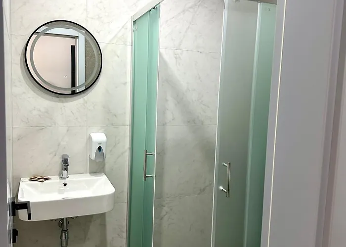 Prenociste Vozac * Jajce