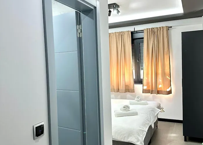 Prenociste Vozac Jajce